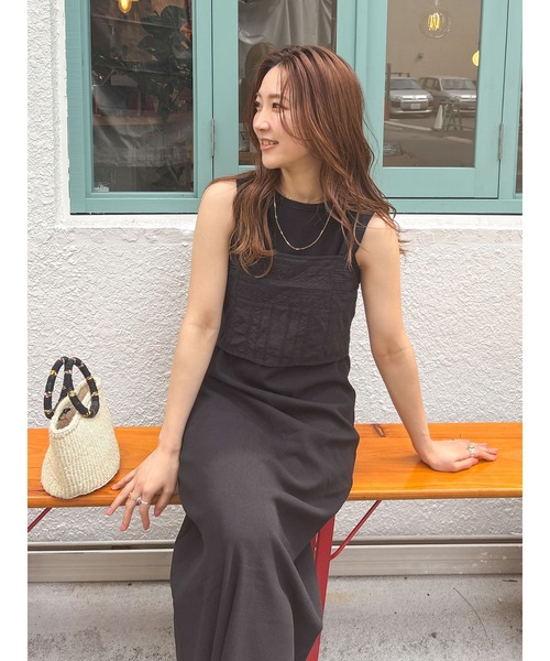 Ungrid(アングリッド)の「バックレースアップコットンキャミ(キャミソール・レディース・ブラック/オフホワイト・FREE)」の5枚目の写真