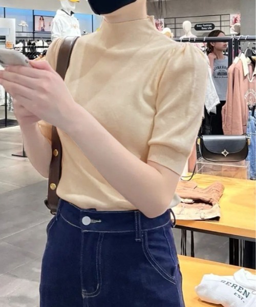 kirakiraShop（キラキラショップ）の「パフスリーブ プチハイネック ニット トップス（ニット/セーター・レディース・ホワイト/レッド/クリーム/ブラック/ブルーグリーン・FREE）」の4枚目の写真