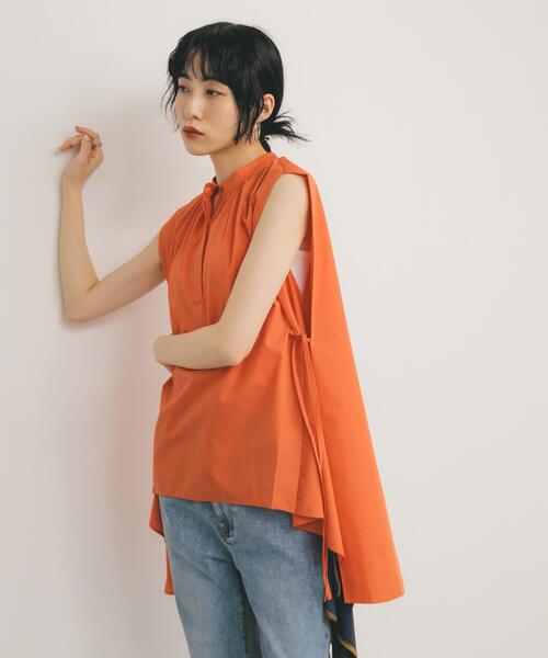 KBF（ケイビーエフ）の「BACKボリュームギャザーブラウス（シャツ/ブラウス・レディース・ブラック/オフホワイト/オレンジ系その他・ONE）」の5枚目の写真