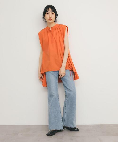 KBF（ケイビーエフ）の「BACKボリュームギャザーブラウス（シャツ/ブラウス・レディース・ブラック/オフホワイト/オレンジ系その他・ONE）」の8枚目の写真