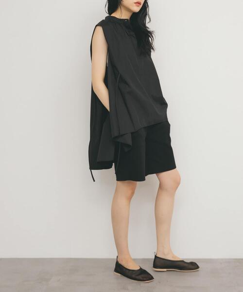 KBF（ケイビーエフ）の「BACKボリュームギャザーブラウス（シャツ/ブラウス・レディース・ブラック/オフホワイト/オレンジ系その他・ONE）」の21枚目の写真