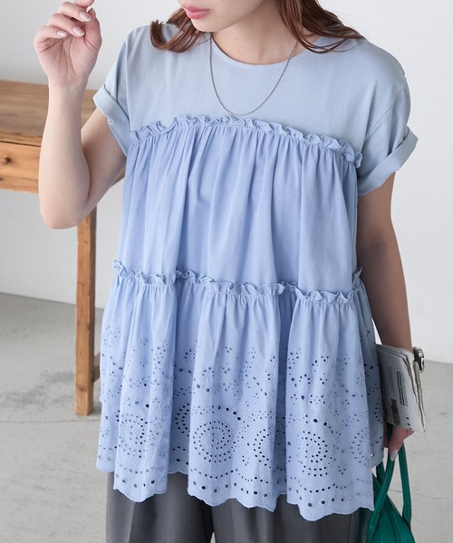 BONLECILL（ボンルシール）の「ティアードコットンレースドッキングTEE（Tシャツ/カットソー・レディース・ブラック/ベージュ/ブルー/アイボリー・FREE）」の5枚目の写真