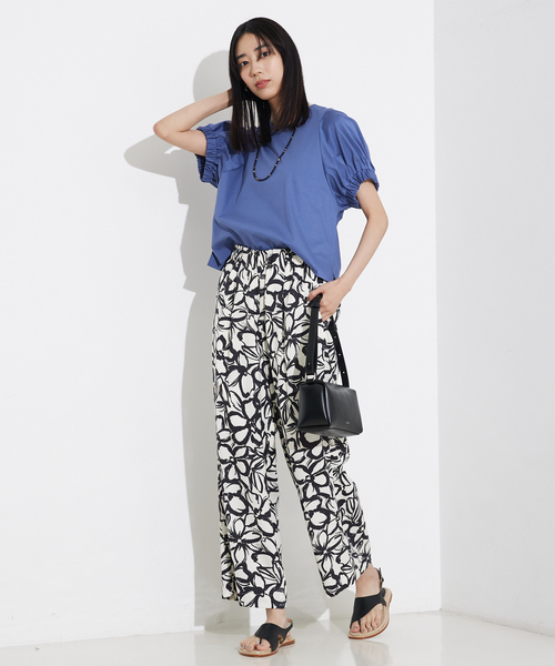 qualite（カリテ）の「袖ギャザーカットTOP/スリーブ半袖/夏服/オフィスカジュアル（Tシャツ/カットソー・レディース・カーキ/ブルー/オフホワイト・フリー）」の10枚目の写真