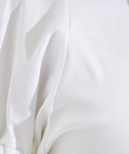 qualite（カリテ）の「袖ギャザーカットTOP/スリーブ半袖/夏服/オフィスカジュアル（Tシャツ/カットソー・レディース・カーキ/ブルー/オフホワイト・フリー）」の4枚目の写真