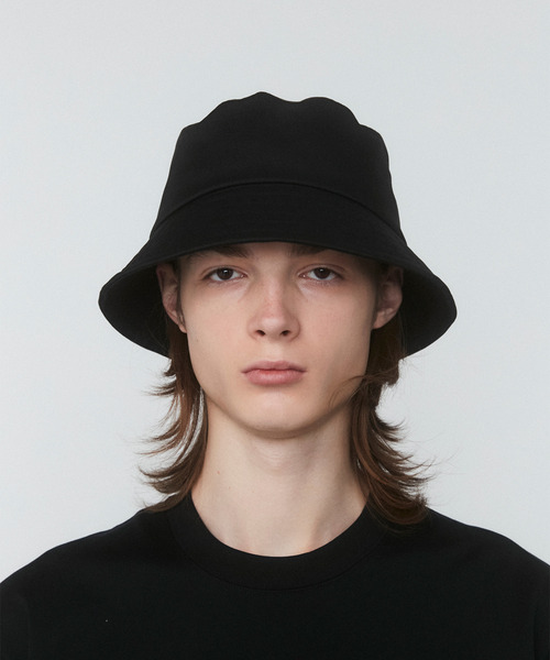VICTIM(ヴィクティム)の「VICTIM ヴィクティム / VICTIM×CA4LA BIG BUCKET HAT カシラコラボレーション接触冷感ビッグバケットハット / VTM-25-A-002(ハット・メンズ・ブラック/オフホワイト/ブラウン・FREE)」の6枚目の写真