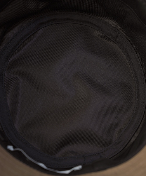 VICTIM(ヴィクティム)の「VICTIM ヴィクティム / VICTIM×CA4LA BIG BUCKET HAT カシラコラボレーション接触冷感ビッグバケットハット / VTM-25-A-002(ハット・メンズ・ブラック/オフホワイト/ブラウン・FREE)」の10枚目の写真