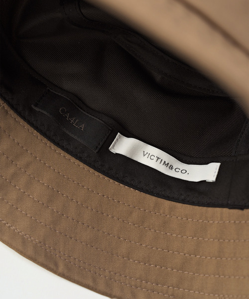 VICTIM(ヴィクティム)の「VICTIM ヴィクティム / VICTIM×CA4LA BIG BUCKET HAT カシラコラボレーション接触冷感ビッグバケットハット / VTM-25-A-002(ハット・メンズ・ブラック/オフホワイト/ブラウン・FREE)」の12枚目の写真