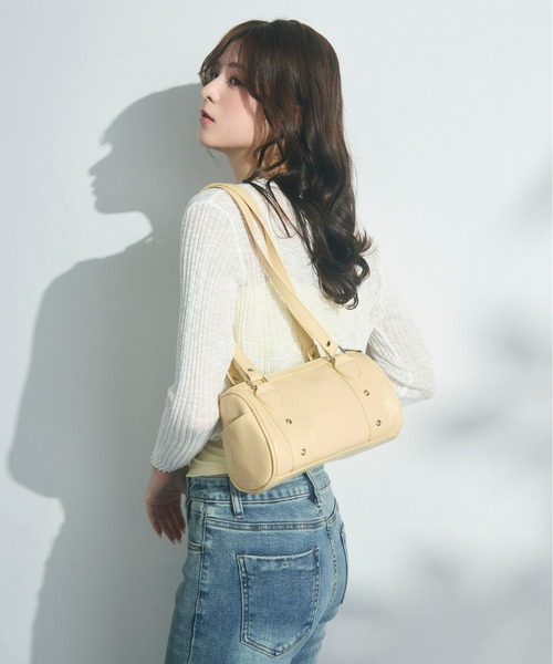 Olu.（オルドット）の「ラウンドボストンバッグ（ボストンバッグ・レディース・レモンイエロー/ブラック/ホワイト/ピンク/ライム・FREE）」の9枚目の写真