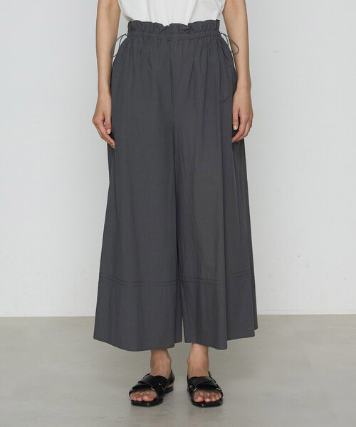 K.T KIYOKO TAKASE(キヨコタカセ)の「コットンタイプライター ギャザーワイドパンツ(その他パンツ・レディース・ライトグレー/チャコール/キャメル/ベージュ/オリーブ・9号/7号)」の22枚目の写真