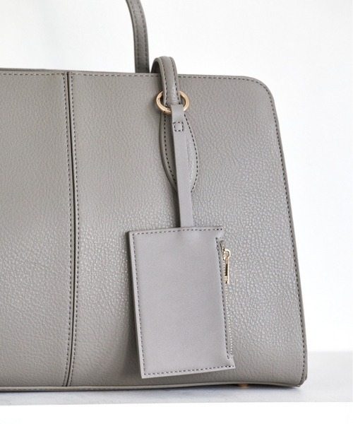 12Twelve Agenda（トゥエルブ　アジェンダ）の「【A4収納可能】パスケース付A4トートバッグ（トートバッグ・レディース・チャコールグレー/グレイッシュベージュ/ベージュ・FREE）」の14枚目の写真