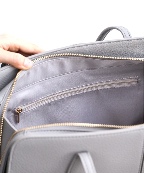 12Twelve Agenda（トゥエルブ　アジェンダ）の「【A4収納可能】パスケース付A4トートバッグ（トートバッグ・レディース・チャコールグレー/グレイッシュベージュ/ベージュ・FREE）」の21枚目の写真