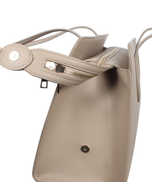 12Twelve Agenda（トゥエルブ　アジェンダ）の「【A4収納可能】パスケース付A4トートバッグ（トートバッグ・レディース・チャコールグレー/グレイッシュベージュ/ベージュ・FREE）」の18枚目の写真