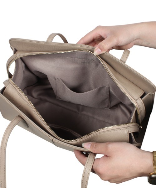 12Twelve Agenda（トゥエルブ　アジェンダ）の「【A4収納可能】パスケース付A4トートバッグ（トートバッグ・レディース・チャコールグレー/グレイッシュベージュ/ベージュ・FREE）」の20枚目の写真