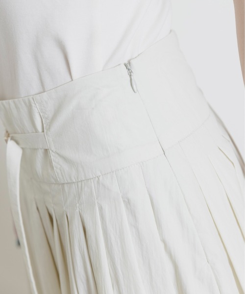Eimee Law（エイミーロウ）の「ベルテッド タックプリーツスカート（スカート・レディース・ブラウン/ブラック/アイボリー/ダークグレー・FREE）」の14枚目の写真