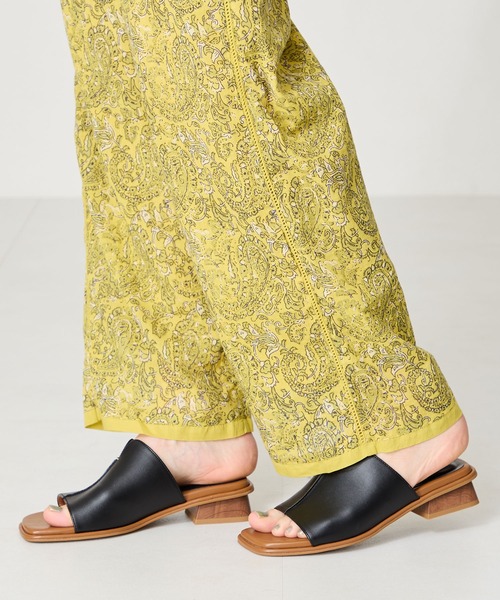 ORiental TRaffic（オリエンタルトラフィック）の「センター スリット ミュール サンダル /55206（サンダル・レディース・ブラック/ベージュ・LL/S/M/L）」の5枚目の写真