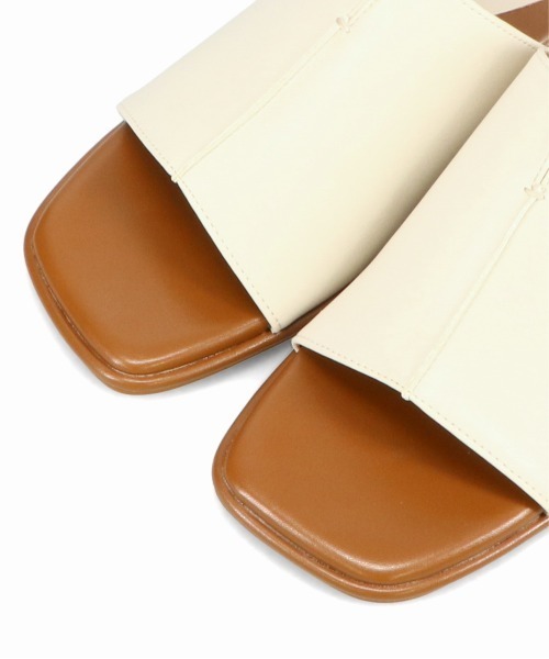 ORiental TRaffic（オリエンタルトラフィック）の「センター スリット ミュール サンダル /55206（サンダル・レディース・ブラック/ベージュ・LL/S/M/L）」の9枚目の写真