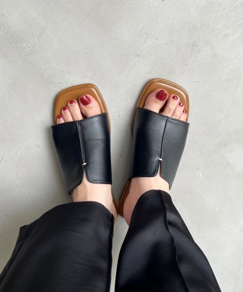 ORiental TRaffic（オリエンタルトラフィック）の「センター スリット ミュール サンダル /55206（サンダル・レディース・ブラック/ベージュ・LL/S/M/L）」の14枚目の写真