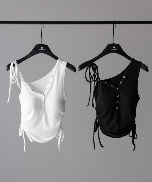 me+em select(ミームセレクト)の「【 2color 】ショルダーリボンシャーリングキャミタンクトップ/ shoulder ribbon shirring cami tank top(キャミソール・レディース・ブラック/ホワイト・FREE)」の3枚目の写真