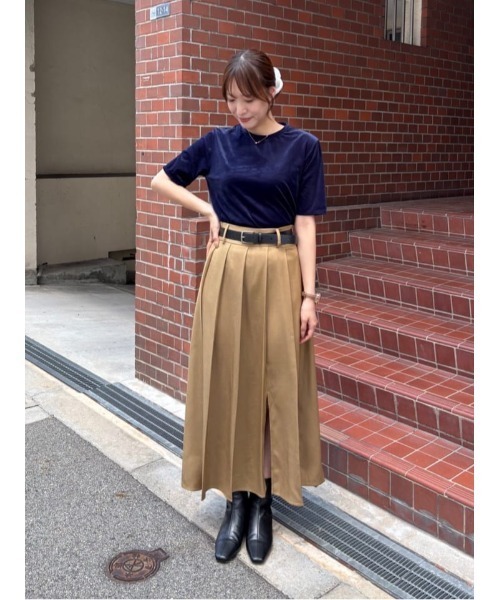 titivate(ティティベイト)の「シアーベロア半袖Tシャツ(Tシャツ/カットソー・レディース・ネイビー/ベージュ/グリーン/ブラウン/アイボリー/ブラック・L/M/S)」の7枚目の写真