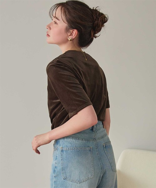 titivate(ティティベイト)の「シアーベロア半袖Tシャツ(Tシャツ/カットソー・レディース・ネイビー/ベージュ/グリーン/ブラウン/アイボリー/ブラック・L/M/S)」の21枚目の写真