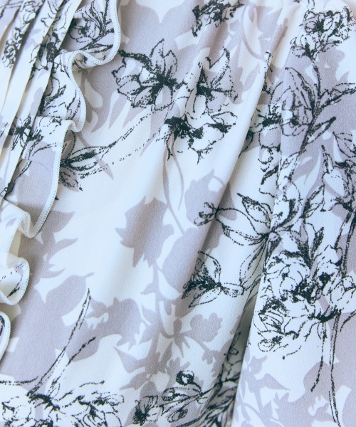 marun（マルン）の「＜大きいサイズ＞プリーツデザインフレア袖ワンピース　marun（ワンピース・レディース・グレー系/パープル系/ブルー系・5L/4L/3L/LL/L）」の18枚目の写真