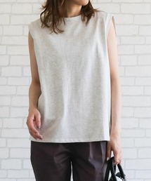 バックデザインノースリーブカットソー
