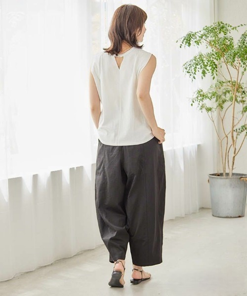 aquagarage（アクアガレージ）の「バックデザインノースリーブカットソー（Tシャツ/カットソー・レディース・ブラック/チャコール/オフホワイト・M）」の6枚目の写真