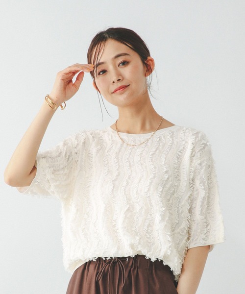 GLOBAL WORK（グローバルワーク）の「シアーフリンジプルオーバー半袖/492458（Tシャツ/カットソー・レディース・オフホワイト/ライトグレー/ブラック・LARGE/MEDIUM）」の2枚目の写真