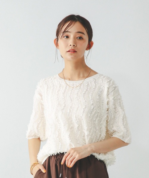 GLOBAL WORK（グローバルワーク）の「シアーフリンジプルオーバー半袖/492458（Tシャツ/カットソー・レディース・オフホワイト/ライトグレー/ブラック・LARGE/MEDIUM）」の6枚目の写真