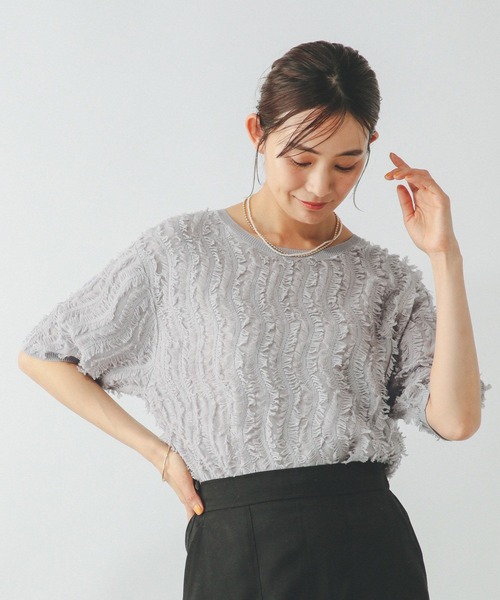 GLOBAL WORK（グローバルワーク）の「シアーフリンジプルオーバー半袖/492458（Tシャツ/カットソー・レディース・オフホワイト/ライトグレー/ブラック・LARGE/MEDIUM）」の15枚目の写真