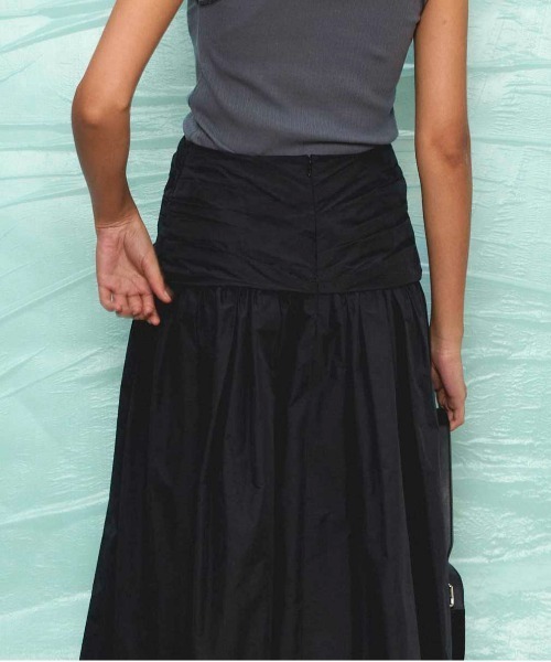 MAISON SPECIAL（メゾンスペシャル）の「Voluminous Tuck Flare Skirt/ボリューミータックフレアスカート【MAISON SPECIAL/メゾンスペシャル】（スカート・レディース・ホワイト/ベージュ/ブラック・36/38）」の11枚目の写真