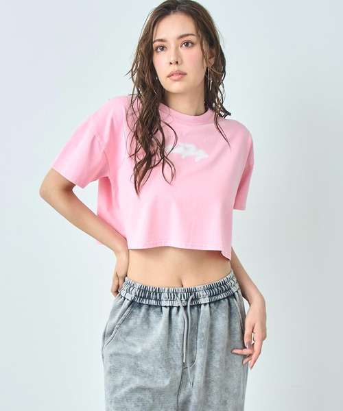 ANAP(アナップ)の「クロップド ネオンロゴ Tシャツ(Tシャツ/カットソー・レディース・ブラック/ピンク/ホワイト・FREE)」の3枚目の写真
