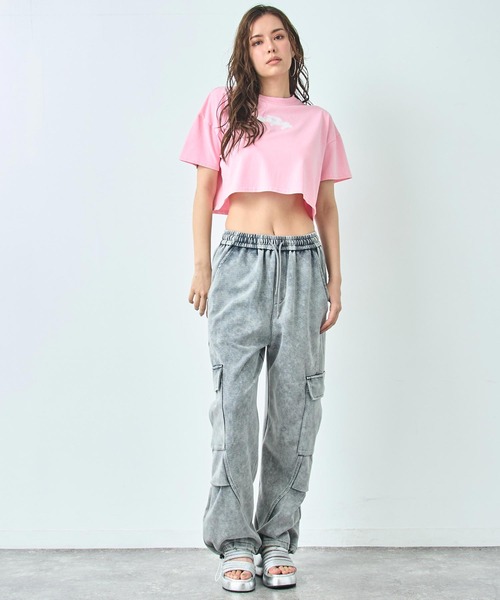 ANAP(アナップ)の「クロップド ネオンロゴ Tシャツ(Tシャツ/カットソー・レディース・ブラック/ピンク/ホワイト・FREE)」の11枚目の写真
