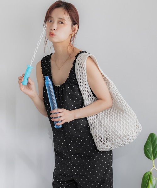 coca(coca)(コカ)の「ワッシャーナイロン肩ギャザーオールインワン/撥水(つなぎ/オールインワン・レディース・ブラック/ドット・L/M)」の20枚目の写真