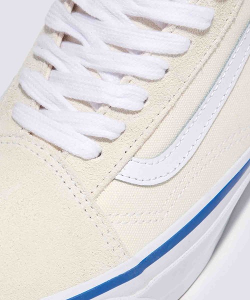 VANS(バンズ)の「VANS PREMIUM オールドスクール(スニーカー・メンズ・オフホワイト・4/4.5/5/5.5/6/6.5/7/7.5/8/8.5/9/9.5/10/10.5/11/11.5/12)」の4枚目の写真