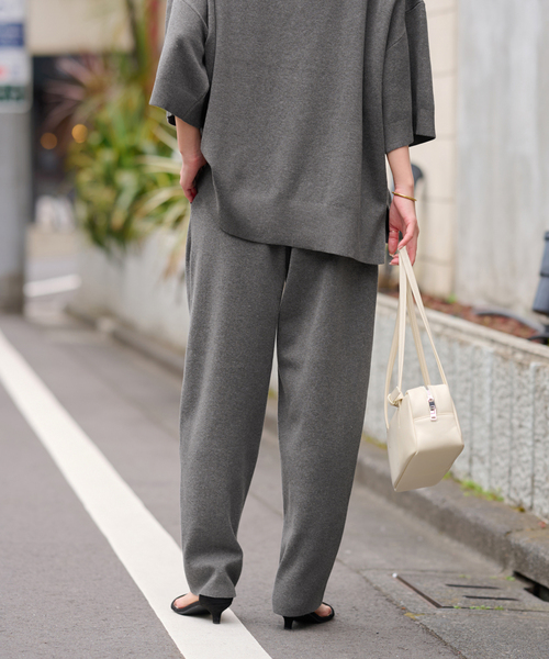 JOURNAL STANDARD relume（ジャーナルスタンダード　レリューム）の「［25AW新作］フルニードルカーブニットパンツ（その他パンツ・レディース・ブラウン/チャコールグレー・FREE）」の9枚目の写真