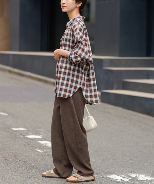 JOURNAL STANDARD relume（ジャーナルスタンダード　レリューム）の「［25AW新作］フルニードルカーブニットパンツ（その他パンツ・レディース・ブラウン/チャコールグレー・FREE）」の13枚目の写真