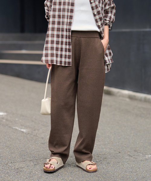 JOURNAL STANDARD relume（ジャーナルスタンダード　レリューム）の「［25AW新作］フルニードルカーブニットパンツ（その他パンツ・レディース・ブラウン/チャコールグレー・FREE）」の15枚目の写真