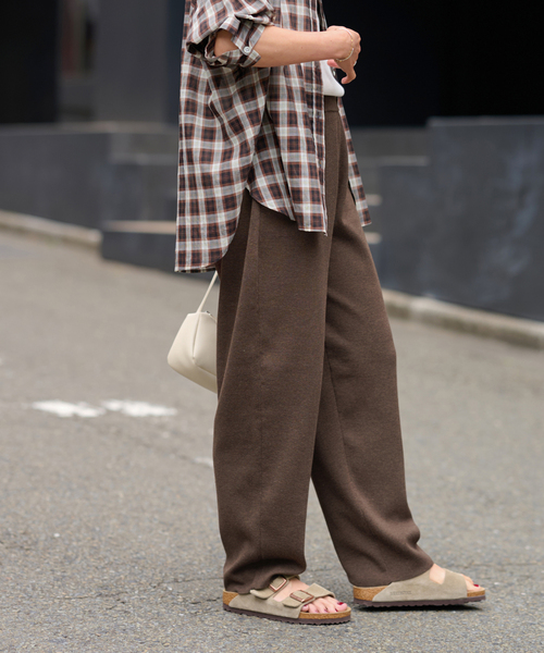 JOURNAL STANDARD relume（ジャーナルスタンダード　レリューム）の「［25AW新作］フルニードルカーブニットパンツ（その他パンツ・レディース・ブラウン/チャコールグレー・FREE）」の17枚目の写真