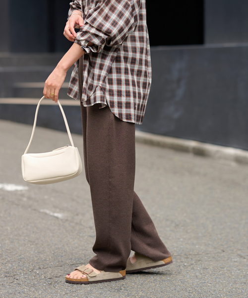 JOURNAL STANDARD relume（ジャーナルスタンダード　レリューム）の「［25AW新作］フルニードルカーブニットパンツ（その他パンツ・レディース・ブラウン/チャコールグレー・FREE）」の18枚目の写真