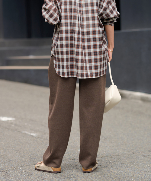 JOURNAL STANDARD relume（ジャーナルスタンダード　レリューム）の「［25AW新作］フルニードルカーブニットパンツ（その他パンツ・レディース・ブラウン/チャコールグレー・FREE）」の19枚目の写真
