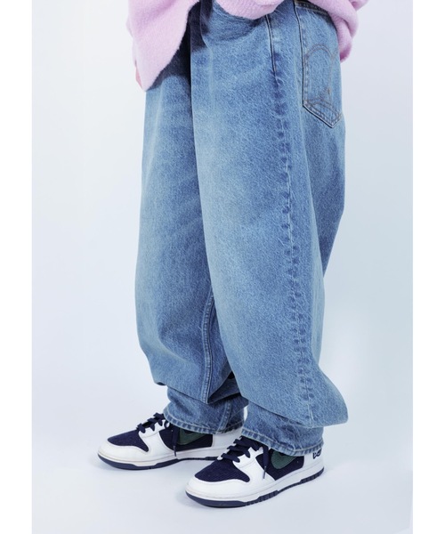 APPLEBUM（アップルバム）の「“Selena” Wide Tapered Denim Pants (Damage)（デニムパンツ・メンズ・インディゴブルー・MEDIUM/X-LARGE/LARGE/SMALL）」の6枚目の写真