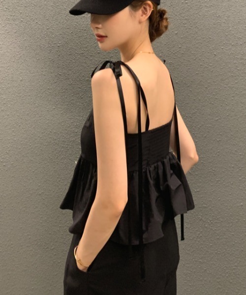 Aelina(エリナ)の「肩リボンベストトップス(シャツ/ブラウス・レディース・ホワイト/ブラック・F)」の6枚目の写真