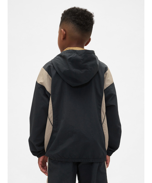 GAP(ギャップ)の「リサイクル素材100% ナイロン アノラック ジャケット (キッズ )(ナイロンジャケット・キッズ・ネイビー/ブラック・110cm/120cm/130cm/140cm/150cm/160cm)」の6枚目の写真