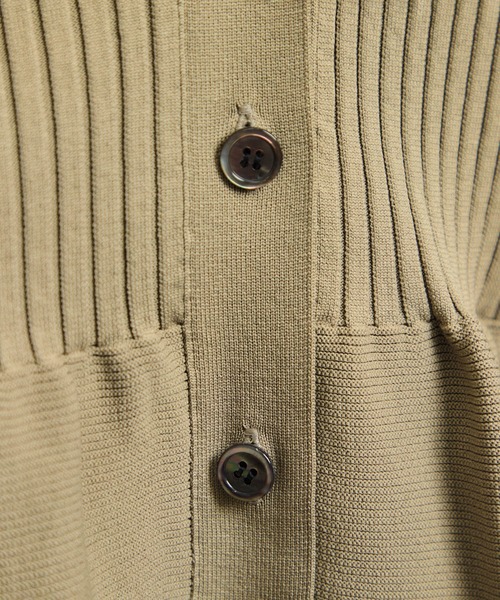 SALON adam et rope'(サロン アダム エ ロペ)の「【WEB限定】Vネックペプラムカーディガン 2(カーディガン/ボレロ・レディース・チャコールグレー/ブラック/レッド/ベージュ系その他・FREE)」の19枚目の写真