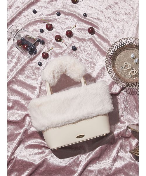 Lily Brown （リリーブラウン)2WAYファーショートコート LILY BROWN｜バリエファーショートコート | Rakuten Fashion(楽天