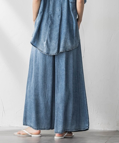 MAYSON GREY（メイソングレイ）の「バイオシルクデニムフレアパンツ≪洗濯機で洗える≫（その他パンツ・レディース・ブルー/ネイビー・M）」の5枚目の写真