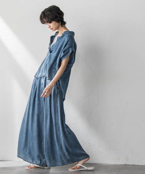 MAYSON GREY（メイソングレイ）の「バイオシルクデニムフレアパンツ≪洗濯機で洗える≫（その他パンツ・レディース・ブルー/ネイビー・M）」の9枚目の写真