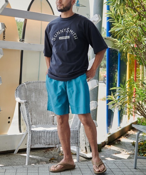 Sunny Smith(サニースミス)の「へビーオンス Cool Smith ロゴプリント Tシャツ 半袖(Tシャツ/カットソー・メンズ・チャコール/オフホワイト/レッド・LARGE/MEDIUM)」の10枚目の写真