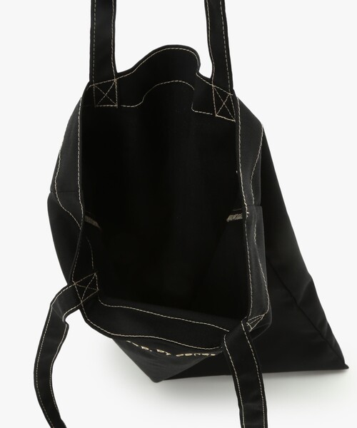 To b. by agnes b.（トゥービーバイアニエスベー）の「ロゴ刺繍 アーカイブテキスタイル トートバッグ&シュシュ セット（トートバッグ・レディース・ブラック・FREE）」の5枚目の写真